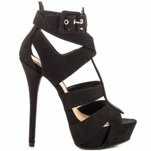 BRAND NEW! Black Pallina Heel